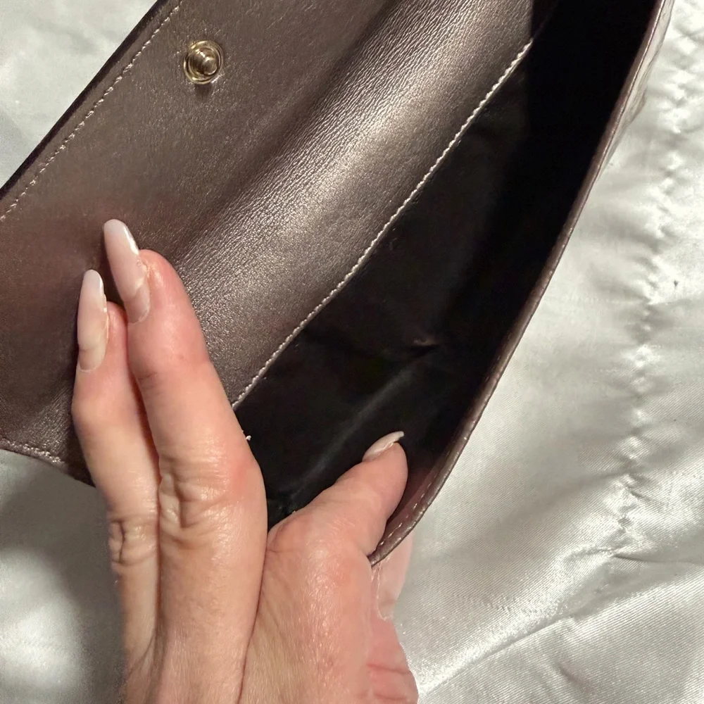 Gucci Brown Embossed GG Leather Continental Wallet with Heart Plaque - Picture 9 of 9